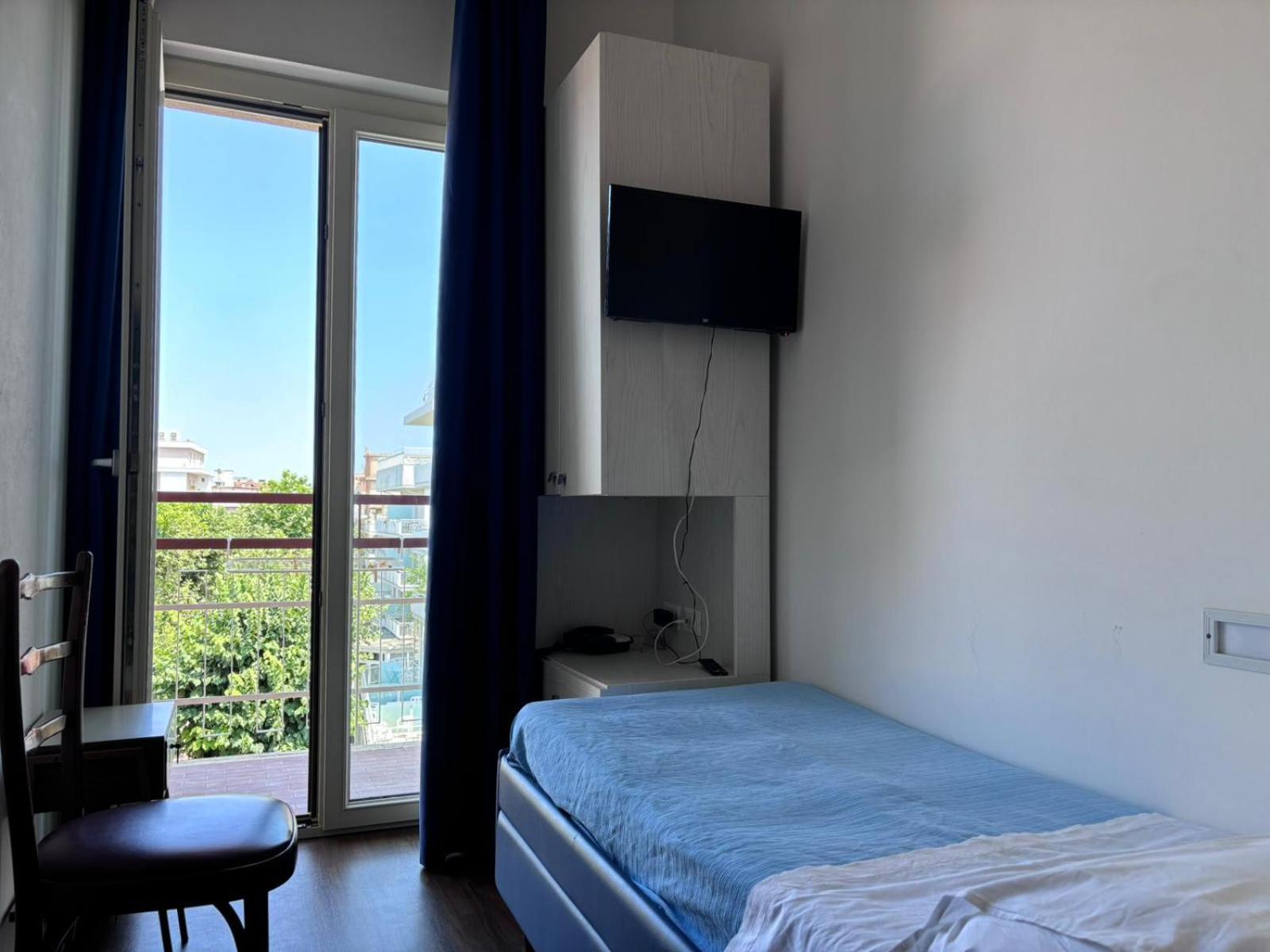 Hotel Belfiore Misano Adriatico Ruang foto